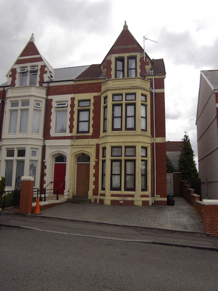King Student Lettings - Swansea Lettings - 12a Uplands Terrace Exterior