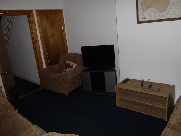 King Student Lettings - Swansea Lettings - 12a Uplands Terrace Lounge (2)