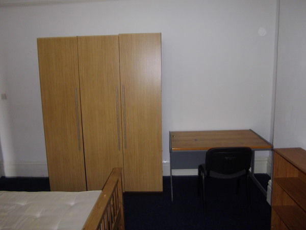 King Student Lettings - Swansea Lettings - 12a Uplands Terrace Room 1 (3)