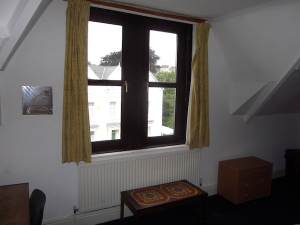 King Student Lettings - Swansea Lettings - 12a Uplands Terrace Room 6 (1)