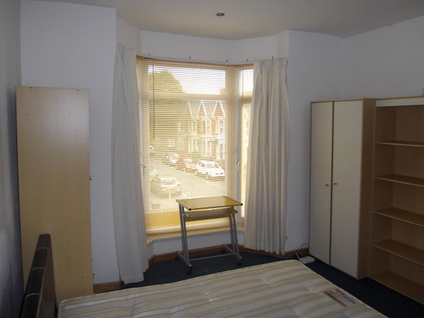 King Student Lettings - Swansea Lettings - 13 Ernald Place Room 3 (1)