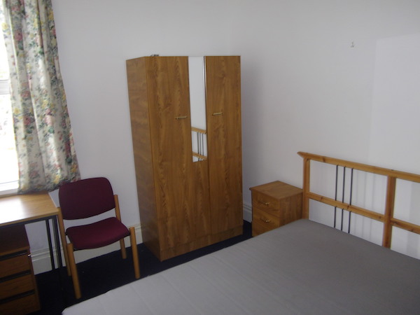 King Student Lettings - Swansea Lettings - 14 Pantygwyder Road Room 4 (3)
