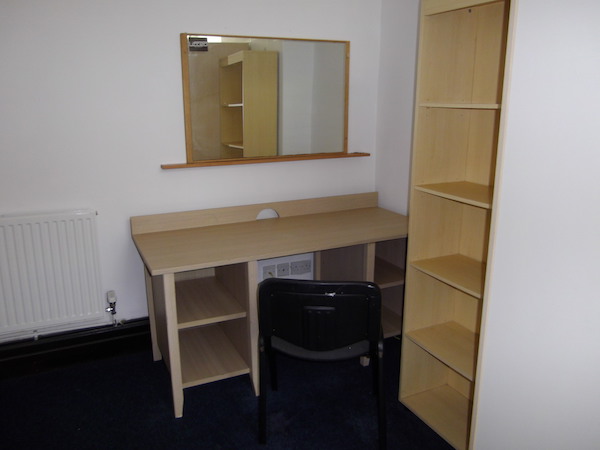 King Student Lettings - Swansea Lettings - 2 Ernald Place Room 2 (6)