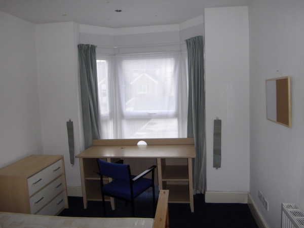 King Student Lettings - Swansea Lettings - 2 Ernald Place Room 3 (1)