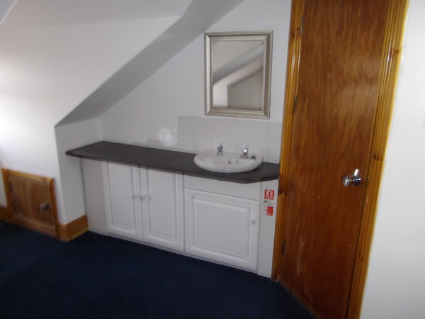 King Student Lettings - Swansea Lettings - 2 Ernald Place Room 6 (2)
