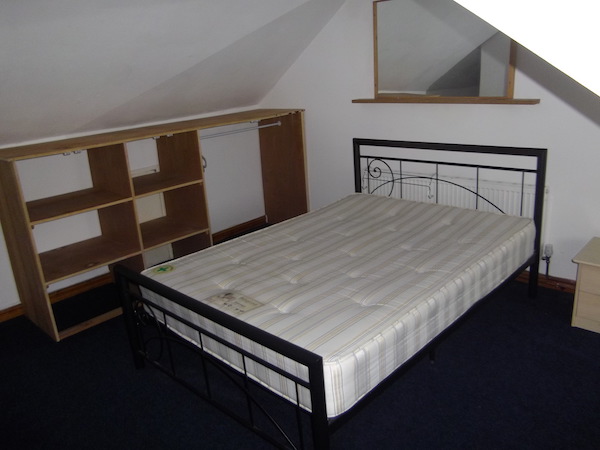 King Student Lettings - Swansea Lettings - 30 Ernald Place Room 6 (6)
