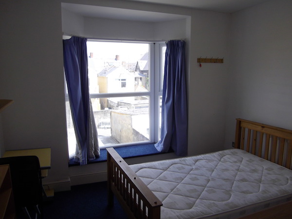 King Student Lettings - Swansea Lettings - 33 Bernard Street Room 3 (1)