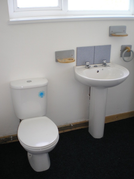 King-Student-Lettings-Swansea-Lettings-7-De-La-Beche-Bathroom-1